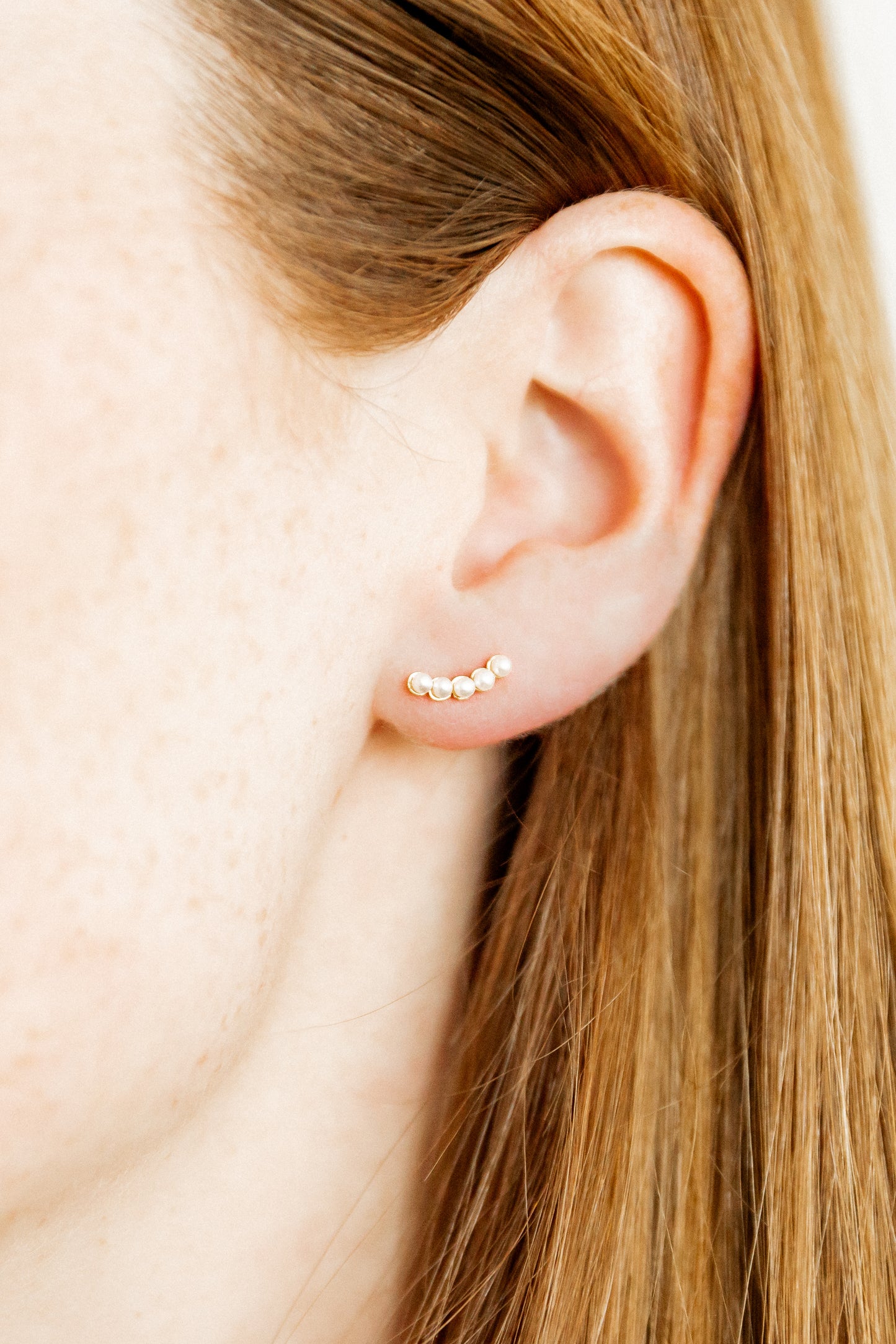 Screwback Stud Earrings - Abigail Pearl