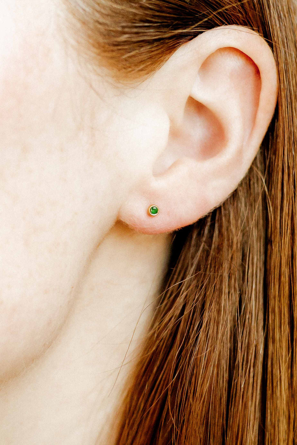 Screwback Stud Earrings - Cooper Emerald